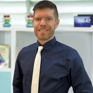 Teachers-UIS-KL-628-x-1024